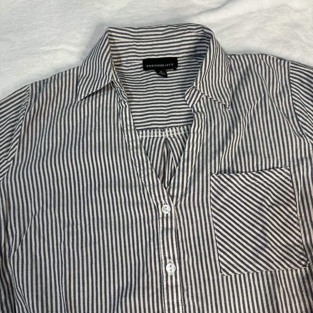 Blue and White Striped Button Down women’s‎ Shirt Size M